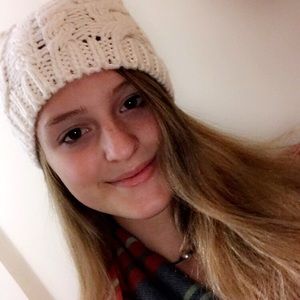 Meet your Posher, Bella